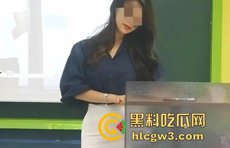 山西长治模范教师成教育界耻辱 张老师出轨男学生床照丑闻曝光 小屁孩都敢搞，露骨聊天记录看完全校轰动！-17