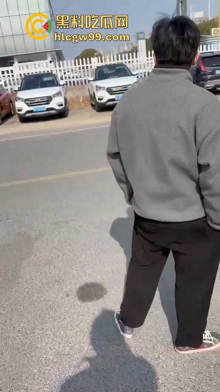 极氪汽车极品反差女销售【沈玥辉】出轨同事，还签什么忠诚协议真搞笑，绿帽哥一怒之下曝光性爱视频！-11