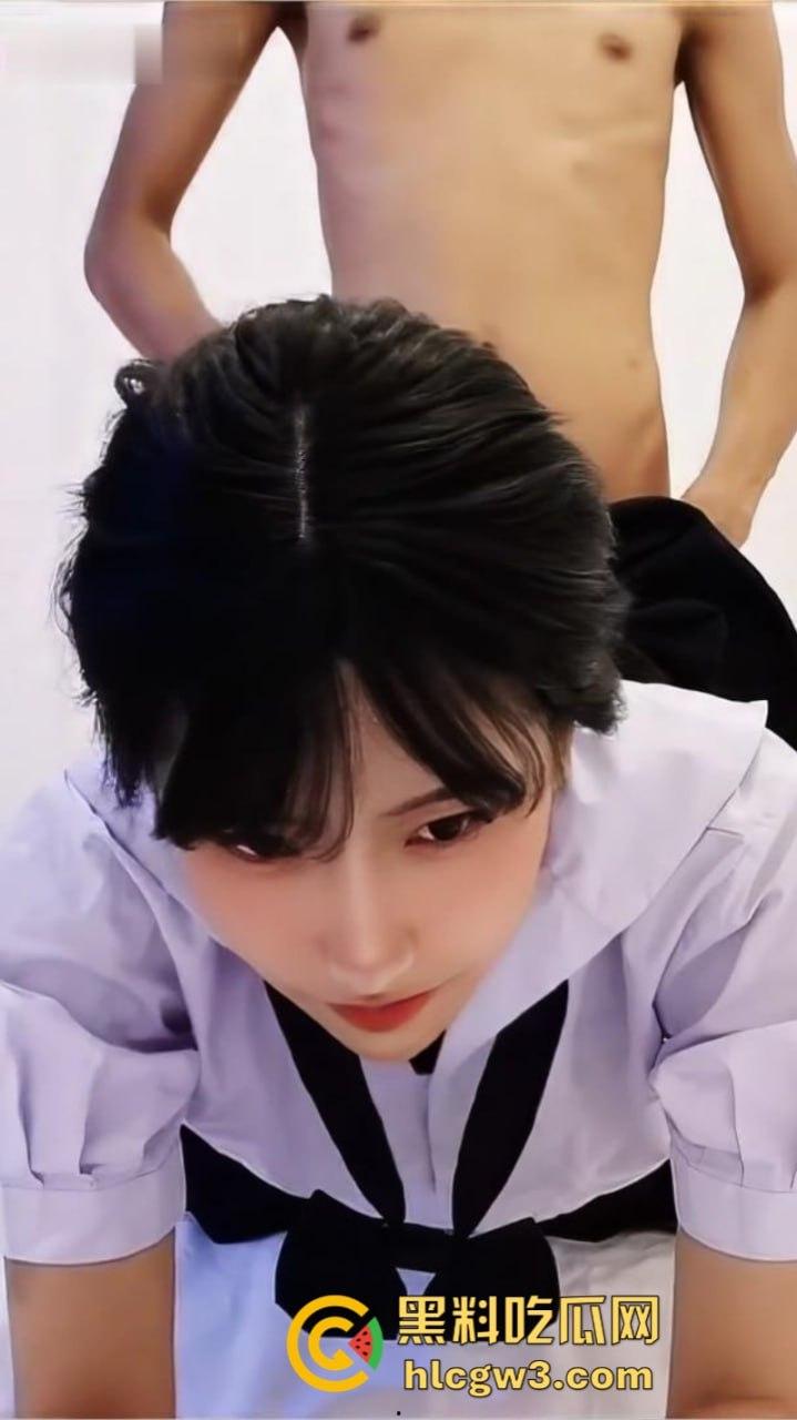 嫌奖学金太少决然转身下海 福建金融学院学霸女神【樊佳慧】陪睡富二代视频遭曝光 口爆吞精付费可操-1