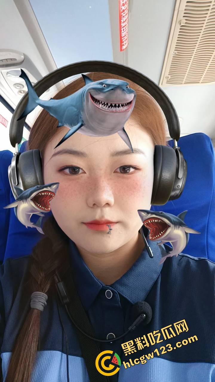 酒桌一杯黄汤下肚嫂子就躺平，海角乱伦哥没想到计划白做。原本计划慢慢钓，结果一杯下去自己把逼端上来！-3