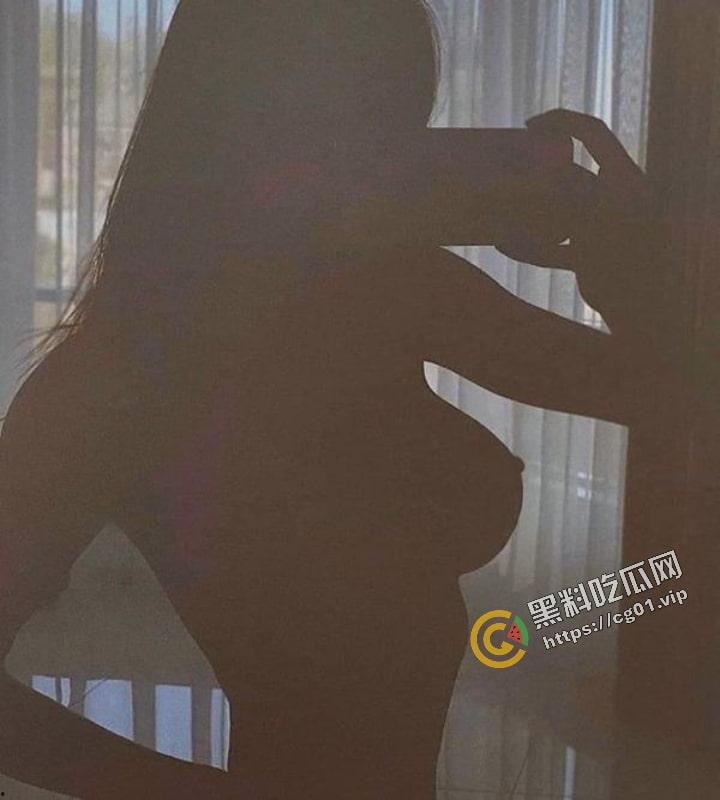 IG 越南43万粉 童颜巨乳白虎网红 #TranMinhThienDi #吉吉 不雅视频泄漏-5