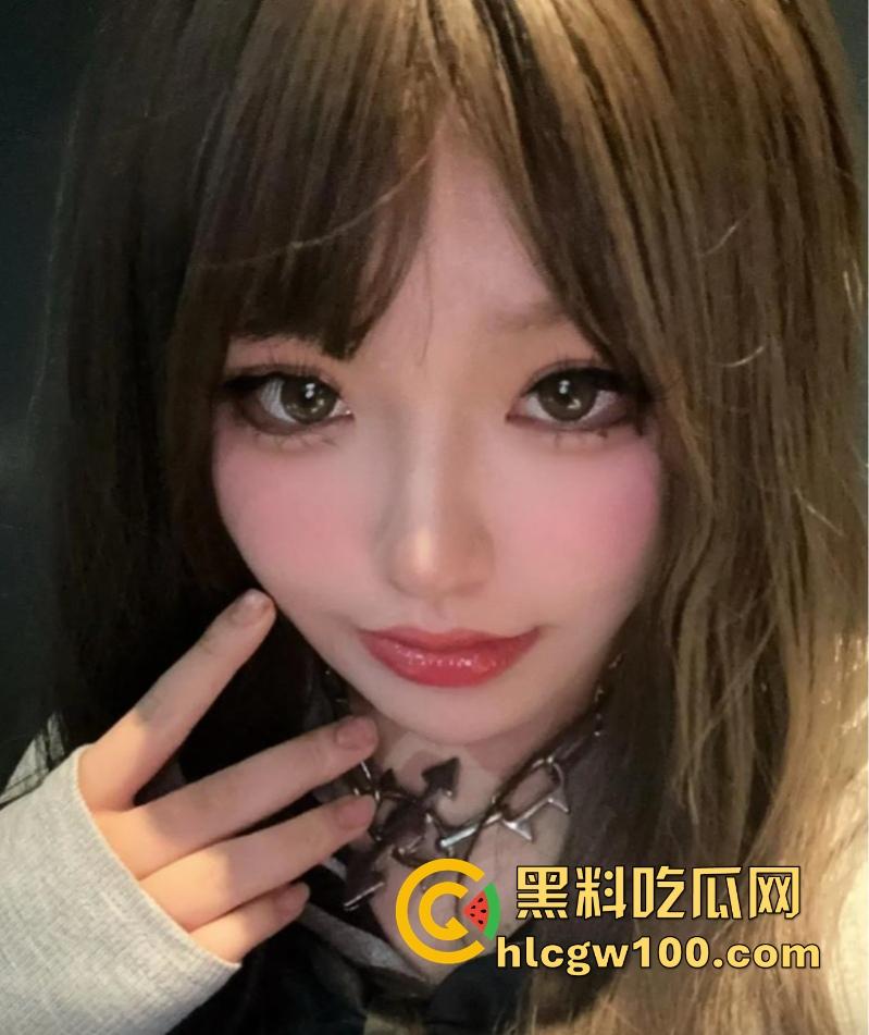 常州精神小妹【费雨心】被舍友曝光，一个月睡6个男人，强迫闺蜜睡精液床，内裤扔瓜友枕边物理攻击瓜友！-6