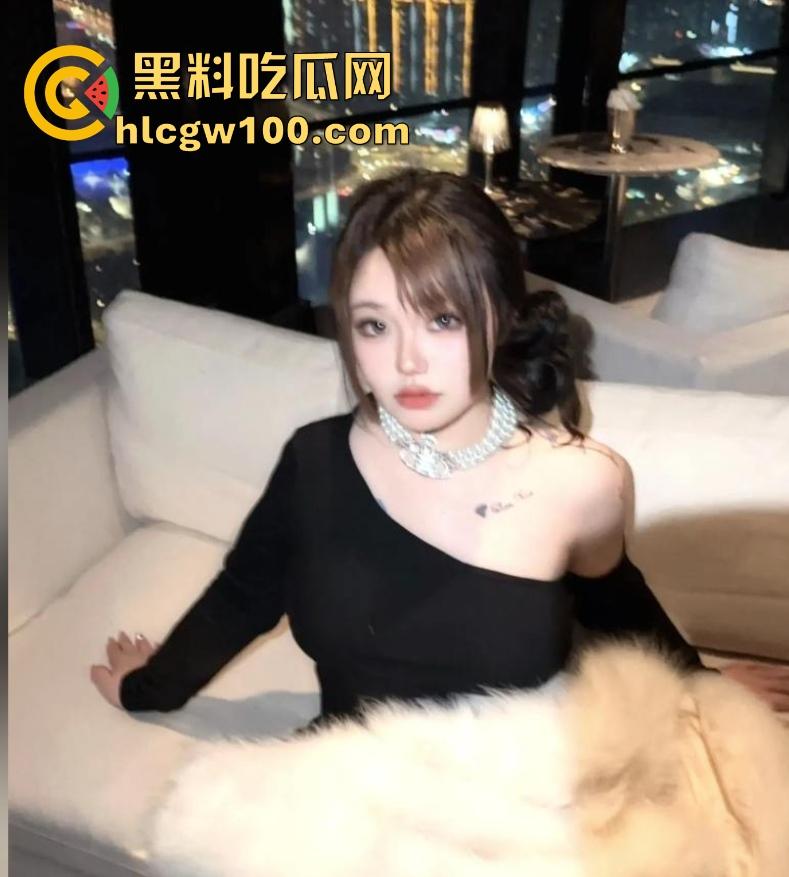 常州精神小妹【费雨心】被舍友曝光，一个月睡6个男人，强迫闺蜜睡精液床，内裤扔瓜友枕边物理攻击瓜友！-9