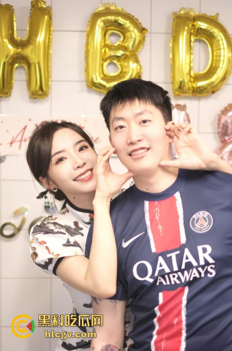 英雄联盟官方主持人【余霜】思想开放其本人是特别骚的反差婊 口交视频流出速看！-9