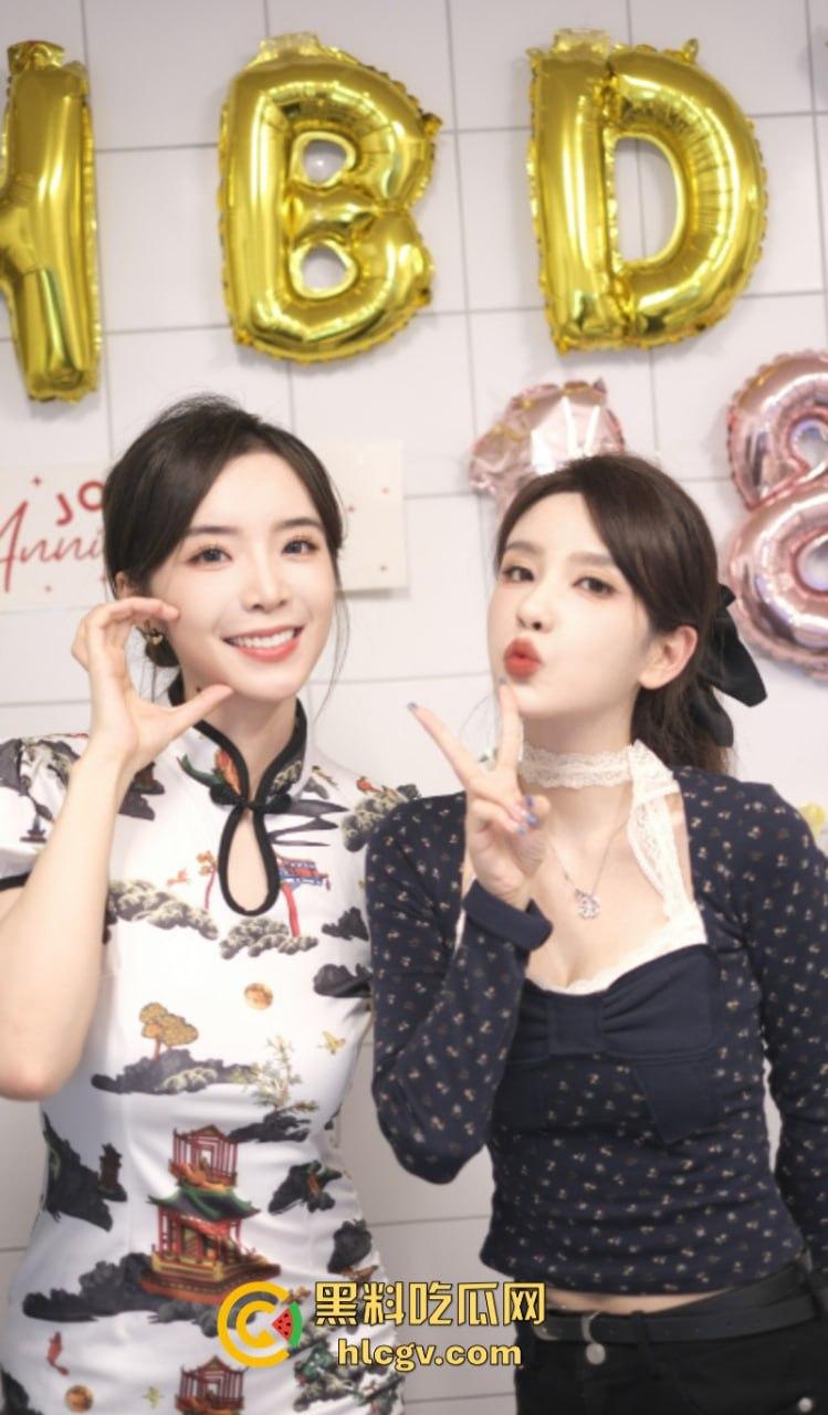 英雄联盟官方主持人【余霜】思想开放其本人是特别骚的反差婊 口交视频流出速看！-14