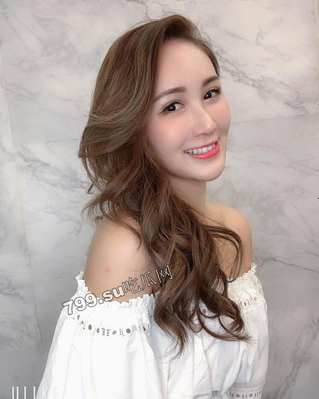 脸书小有名气的大波气质女神与金主啪啪露脸自拍流出～兴奋喘息呻吟被疯狂输出尖叫-11