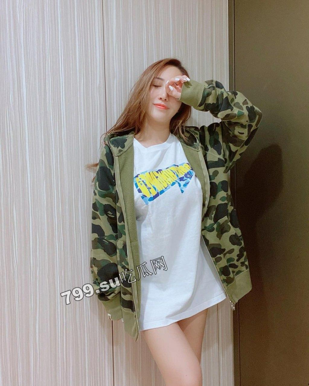 脸书小有名气的大波气质女神与金主啪啪露脸自拍流出～兴奋喘息呻吟被疯狂输出尖叫-14