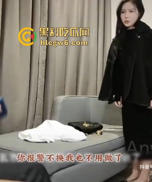 震惊！抖音曝火号称03年的缓交妹【崔罗娜】完整版来啦，色友们来评评理！-13