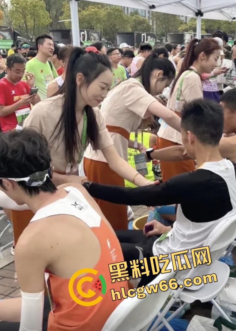 扬州马拉松跑步完直接上足浴，足浴店技师一坐上来一边按一边撩，晚上不得消费走一波！-6