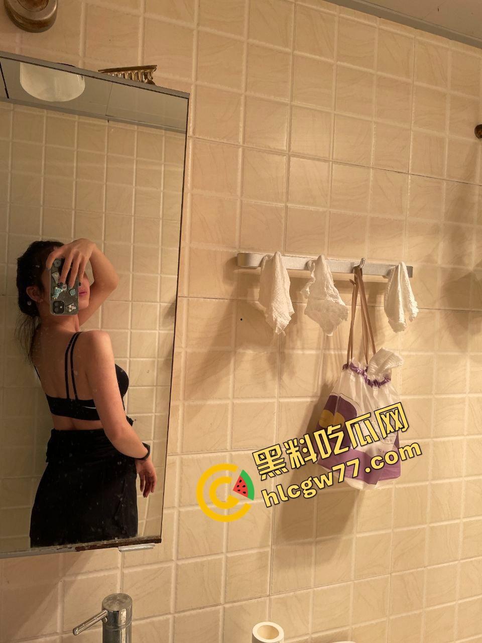 新东方数学老师【田秋弥】表面严师私下变骚狗，爱被羞辱意淫，高潮主动喊草大力点！-7