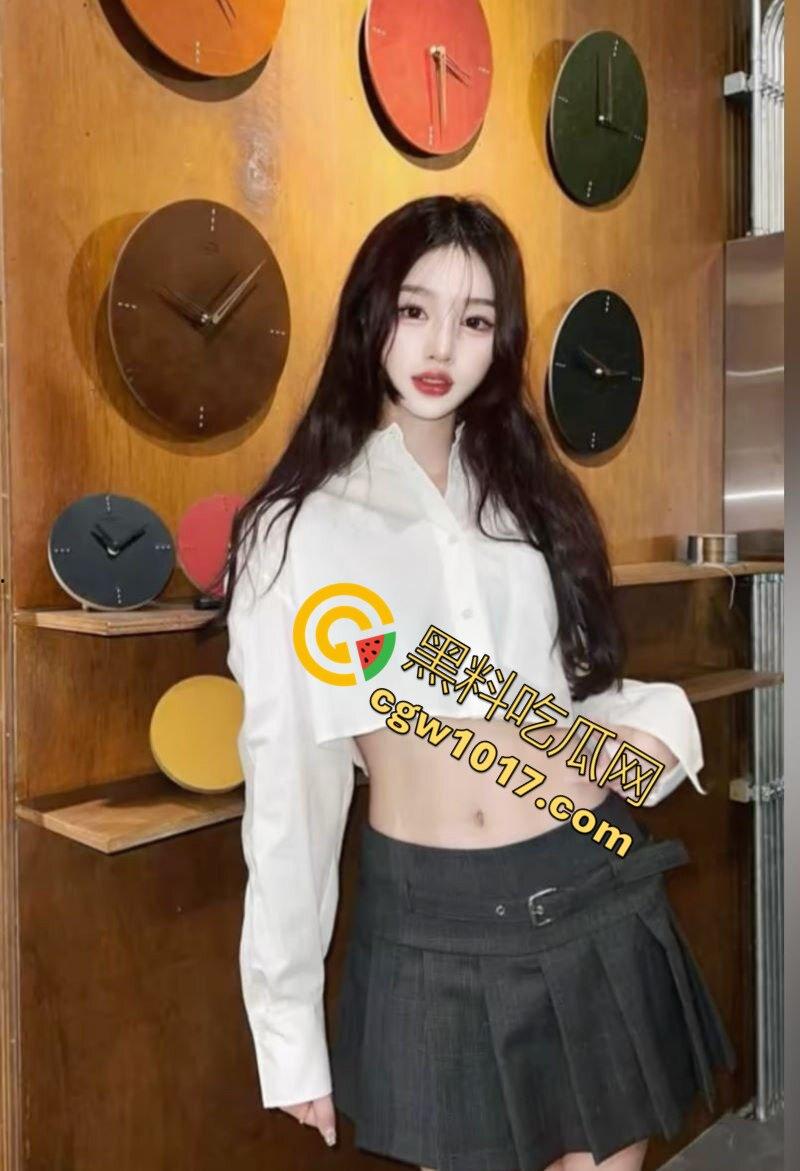 抖音重庆00后地陪【贝儿】陪玩陪睡调教黑料曝光 据说携手闺蜜双飞一条龙服务 金主直呼爽到爆！-3