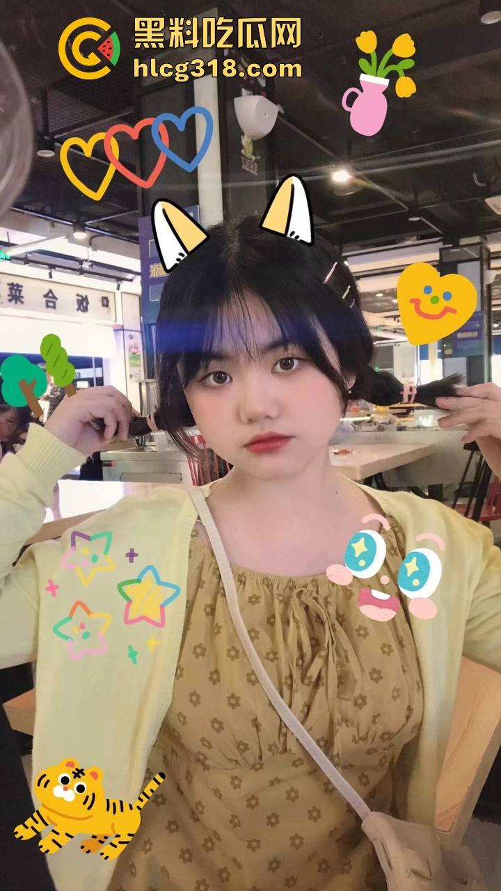 长沙网吧包间情侣激情开炮，青春期荷尔蒙爆棚，短发微胖小妹在线骑乘，小母狗爽翻天了！-2