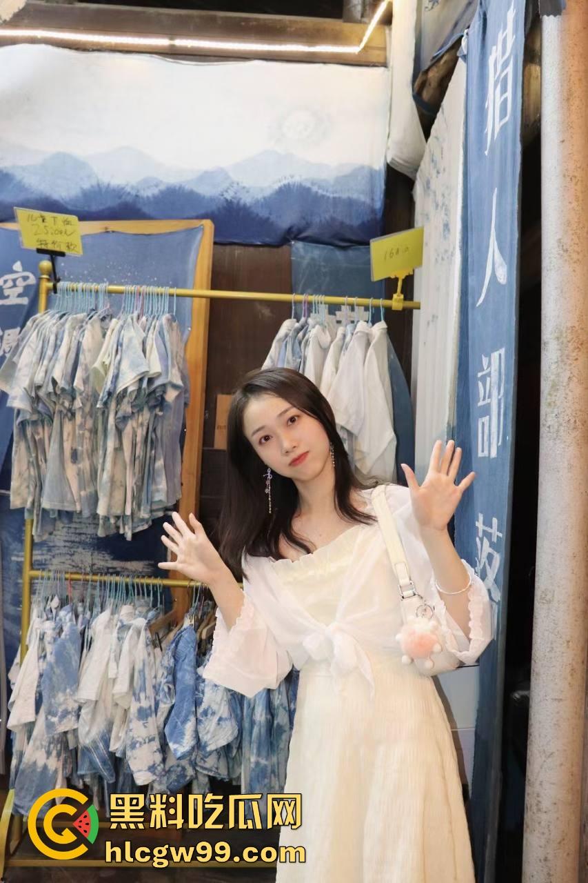 某水友前女友【林若如】结婚了，广西极品骚鸡终于嫁人，口活一流超爱吃鸡吧，20万彩礼娶不到30万的爱情！-4