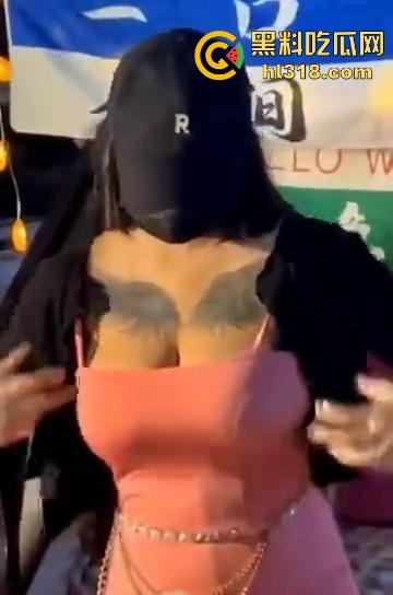 一杯柠檬茶就能细看G杯大奶，小姐姐纯手工猛打，其实我一直喜欢喝柠檬茶，什么大不大奶的无所谓！-6