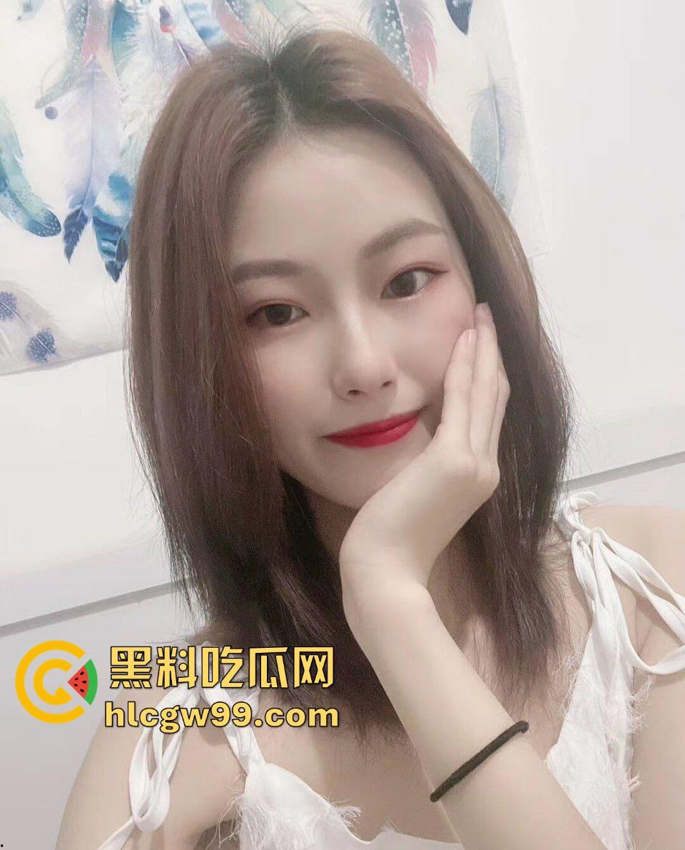 浙江工商学院骚母狗【欧阳杏雨】约炮视频曝光，反差辣妹极品身材，妥妥的撸管素材！-1