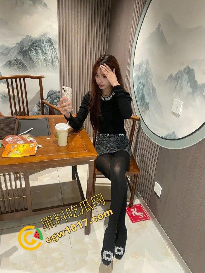 山东临沂【王嘉琪】性爱视频曝光，无套深入交欢，淫水四溅，白浆喷发，痉挛尖叫，超强视觉盛宴-4