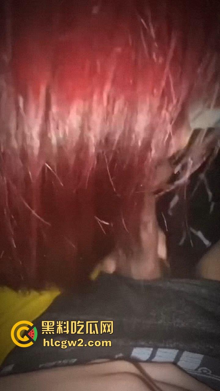 泰国学生妹【吴昕】性爱自拍视频外流 留学生生活果然不简单 床上放浪小小年纪骚劲十足！-10