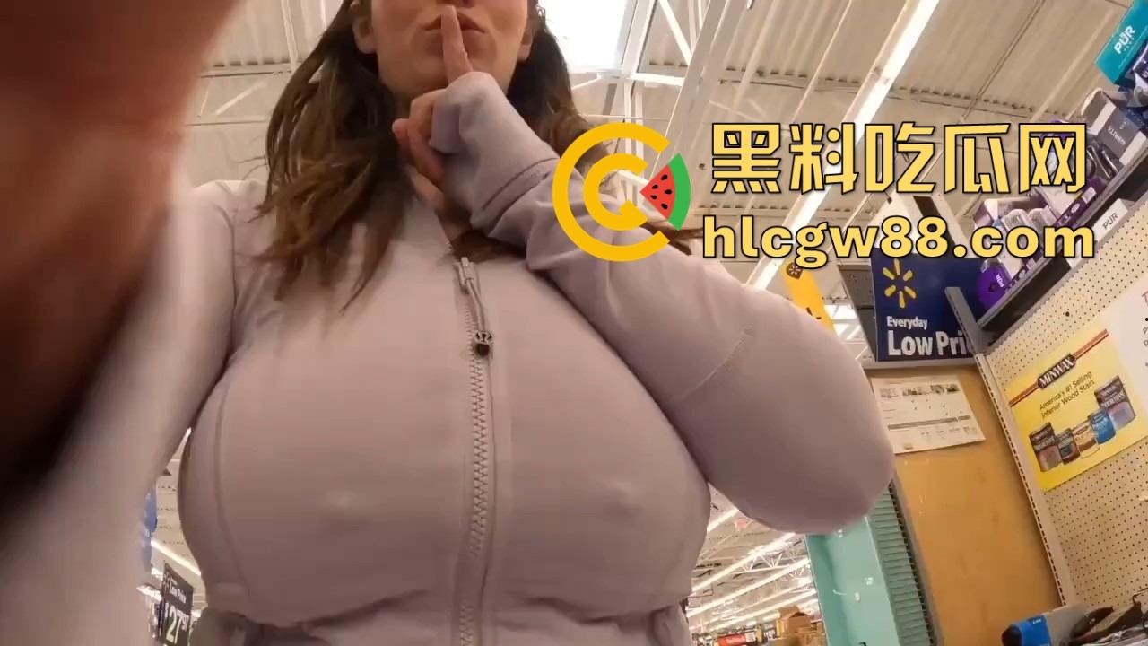 欧洲大奶洋马拒绝束缚，穿内衣？那是对奶子的压迫！真空上街，让饱满双峰自由呼吸新鲜空气！-3