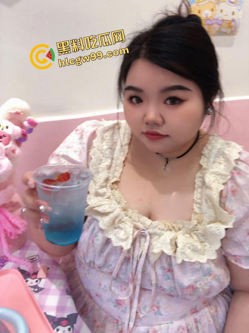 福建莆田 虎式坦克肥逼骚鸡【徐燕】wx约炮单男酒店刺激，全速冲刺暴插肥逼无套内射！独家曝光流出！-6