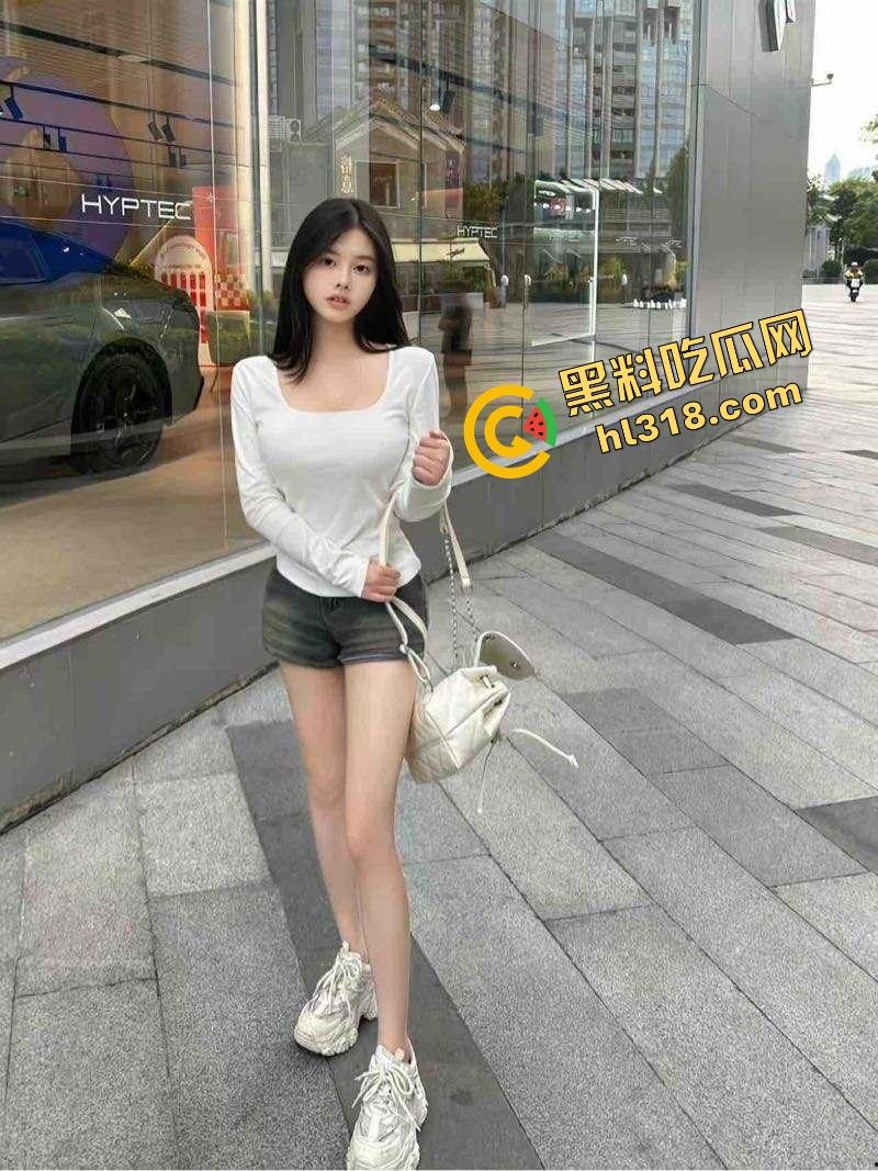 爬个武功山顺手看法老演唱会，群友原本约炮却遇小仙女上头，大鸡巴一夜把人干成恋爱脑，想跑都跑不掉！-24