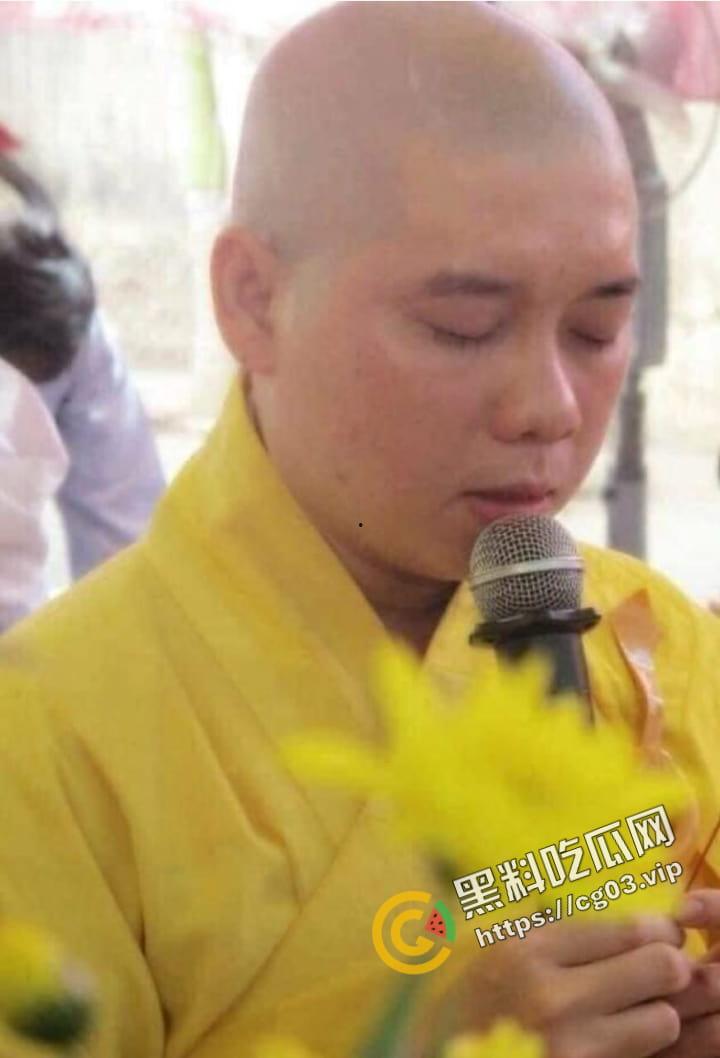 成都石象寺住持【释照然】与女主播发生性关系被敲诈三百万 性爱视频曝光！ 大师，红尘那些事你把握不住！-5