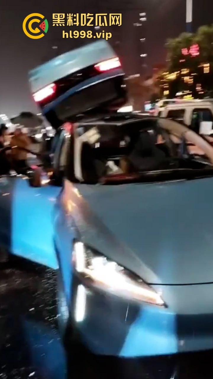 安全出行路在何方？出行安全面临新挑战 亳州桃花源西门新能源汽车爆炸！-9