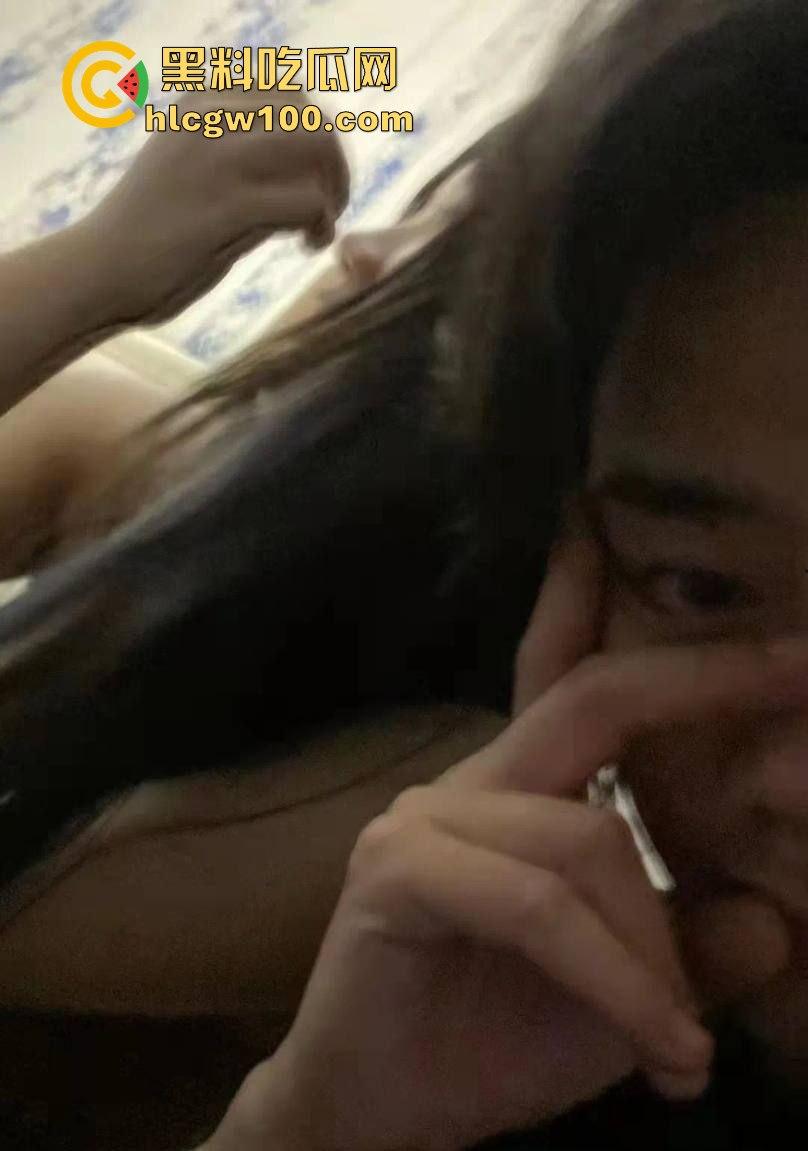 热门大瓜！抖音成名曲【哪里都是你】的主唱【队长YoungCaptain】婚内出轨与粉丝约炮被曝光。-17