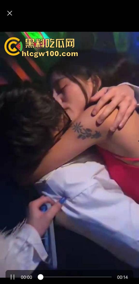 热门大瓜！抖音成名曲【哪里都是你】的主唱【队长YoungCaptain】婚内出轨与粉丝约炮被曝光。-19