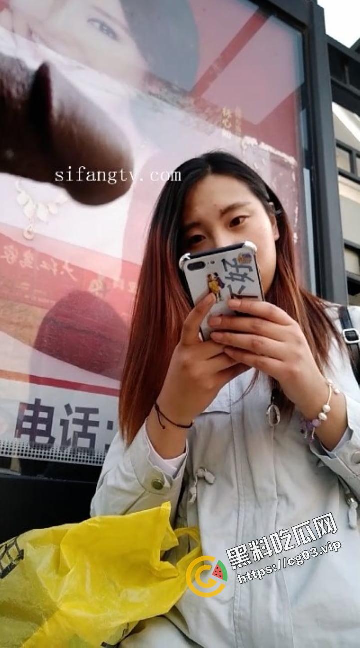 国产大变态 街射篇 速射通关达人 【黑虎】专场 专门挑街头的年轻路人妹子露屌  又收获一波表情包 （四）-16