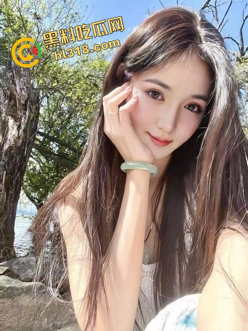 闺蜜互咬玩疯了姐妹反目，闺蜜抢男人翻脸撕逼，自爆跟姐妹服侍金主3P群交，姐妹一起下水谁都不洗白！-3