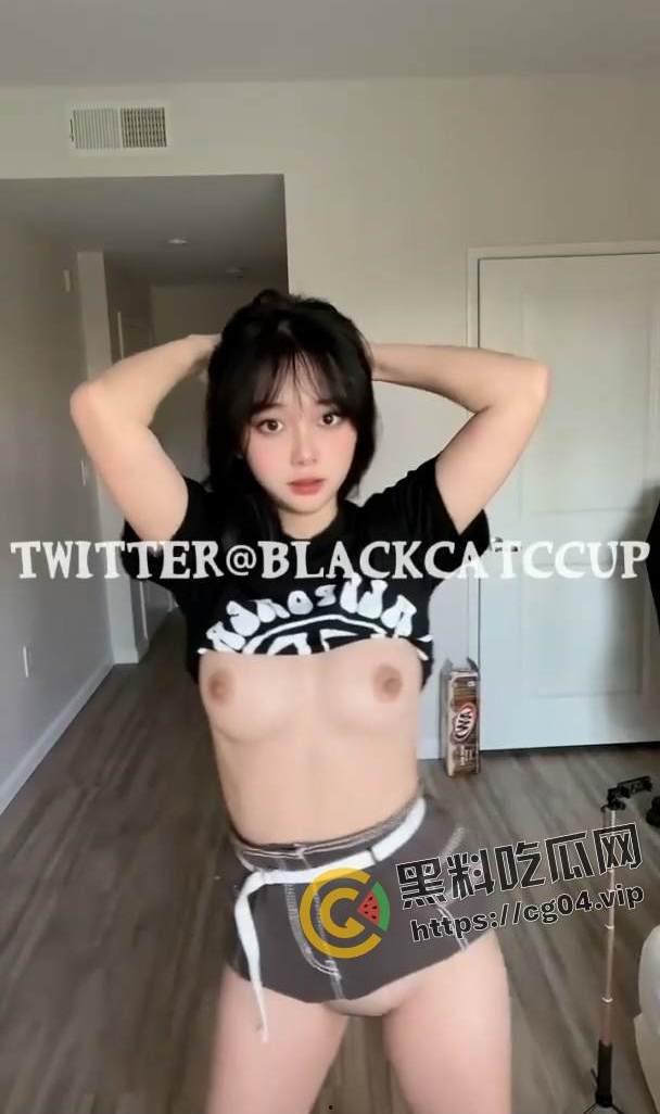 推特福利姬 白嫩美少女#blackcatccup  抖音风 裸舞 自慰 反差婊定制私拍大合集-10