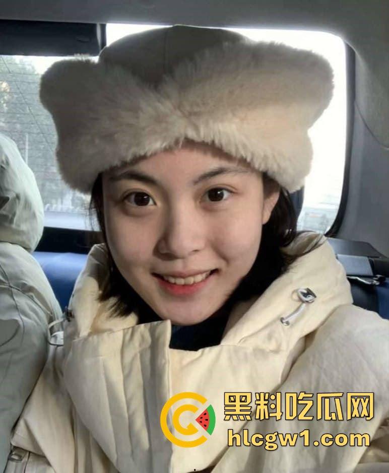 株洲清纯大学妹【李银圆】被男友拉进酒店爆操！视频流出，清纯外表背后骚得不行！-3