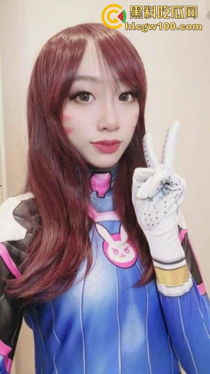 推特顶级反差婊【糖果可乐】与骚气姐妹双飞轮吃大屌 双女互舔逼洞齐插 场面极其淫荡-1