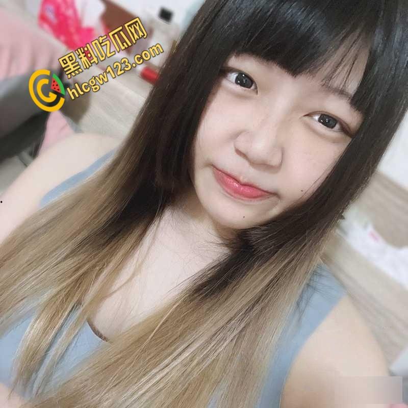 福建厦门少妇被炮友调教视频曝光，舔屌深喉功夫深厚，看人妻如何一步步的沦为性奴 !-3