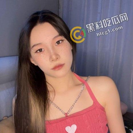 吉林长白山职业技术学院极品母狗 汪修颖 抖音风换装裸舞 玩具自慰 大量无水印生活照私拍大尺度照片视频泄密曝光-4