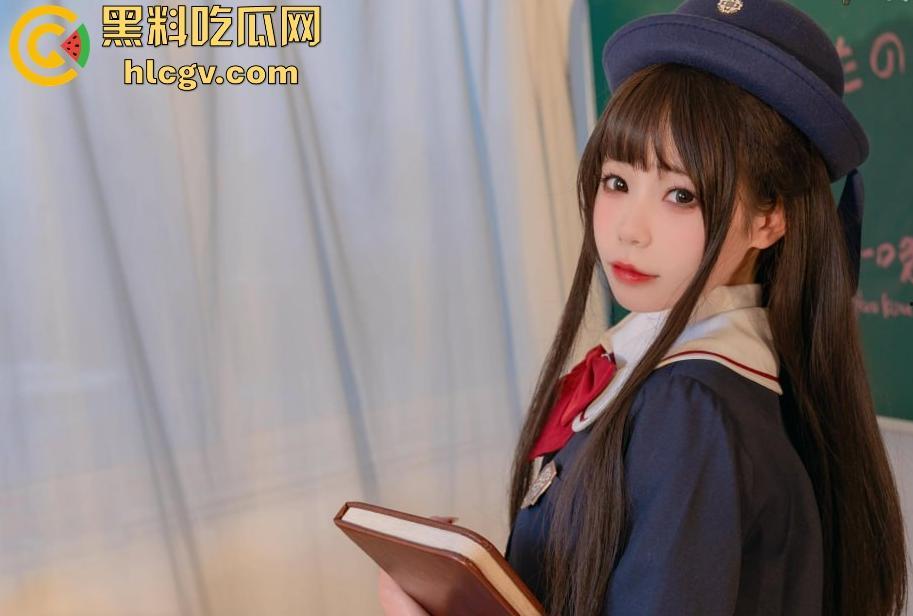 福利姬【咬一口兔娘】11月新作爆火！回归JK制服乖乖当福利姬，拍写真只等大哥来包养！-6