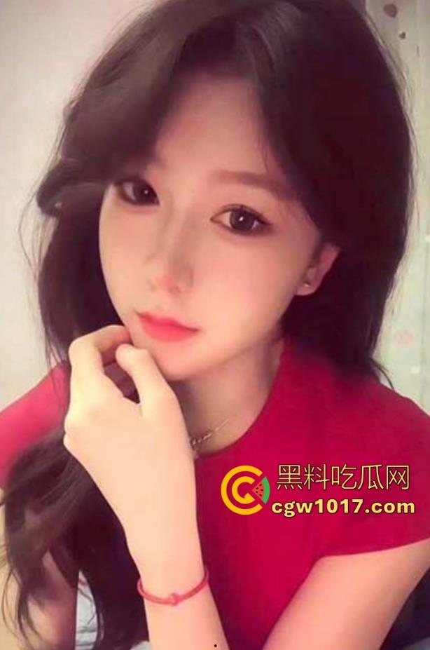 长沙高颜值夜店陪酒女【李姿萱】颜值大奶翘臀的顶级骚货，表面风光无限，骚货烂性不戴套染性病传染给男友！-3