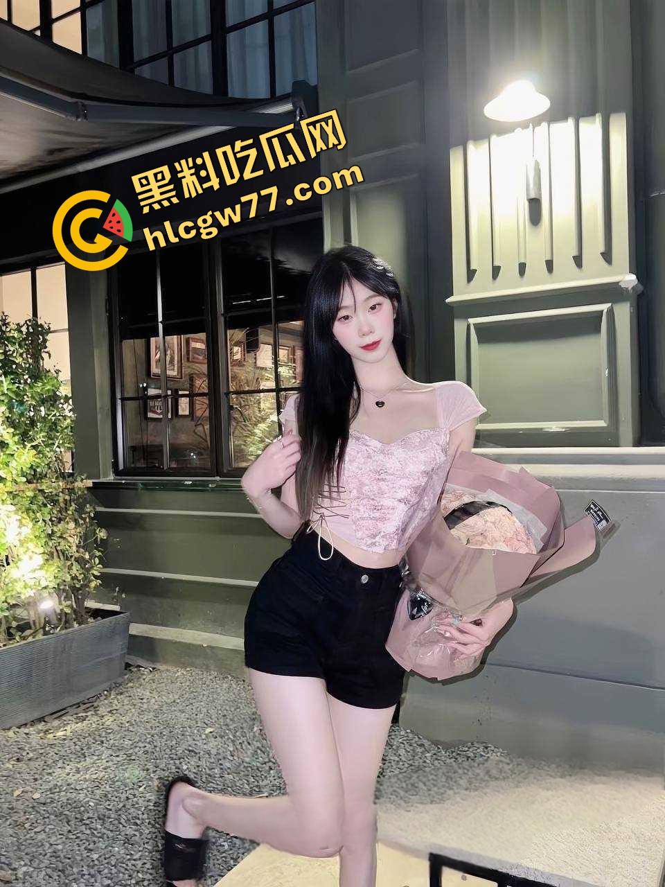 北京医科大学黑丝眼镜骚婊『沈雅欣』不雅私照疯传，戴眼镜的果然最淫荡，被无套狂插干到翻白眼！-3