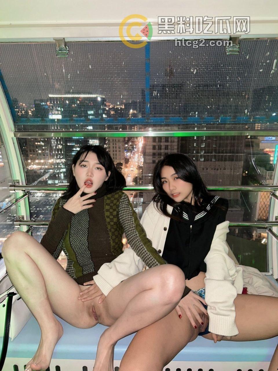 常州顶级颜值闺蜜「李若若」！摩天轮内小白鲍鱼露出，顶级颜值骚穴直接开干！-2