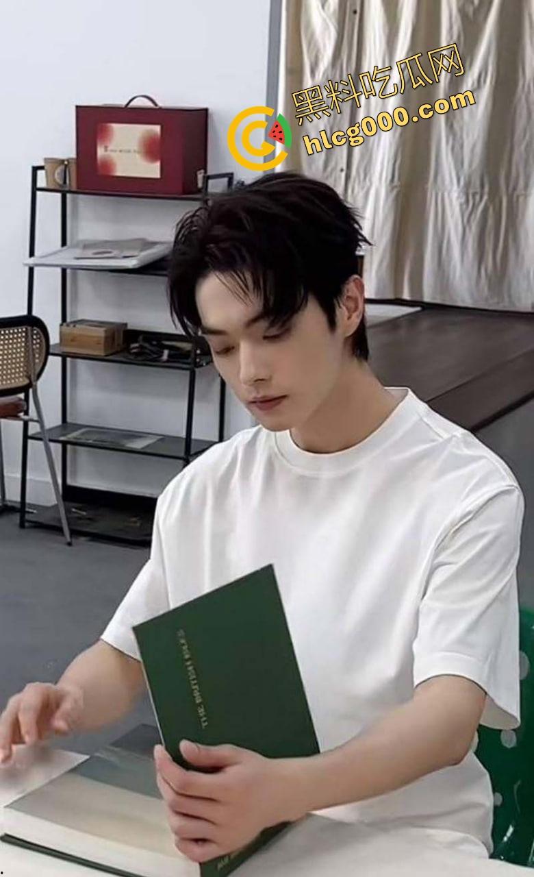 『许凯』被曝2cm惨瓜，酒后强奸未遂，绿18线女友许荔莎，背刺于正白月光，欢娱影视差点被杀穿！-33