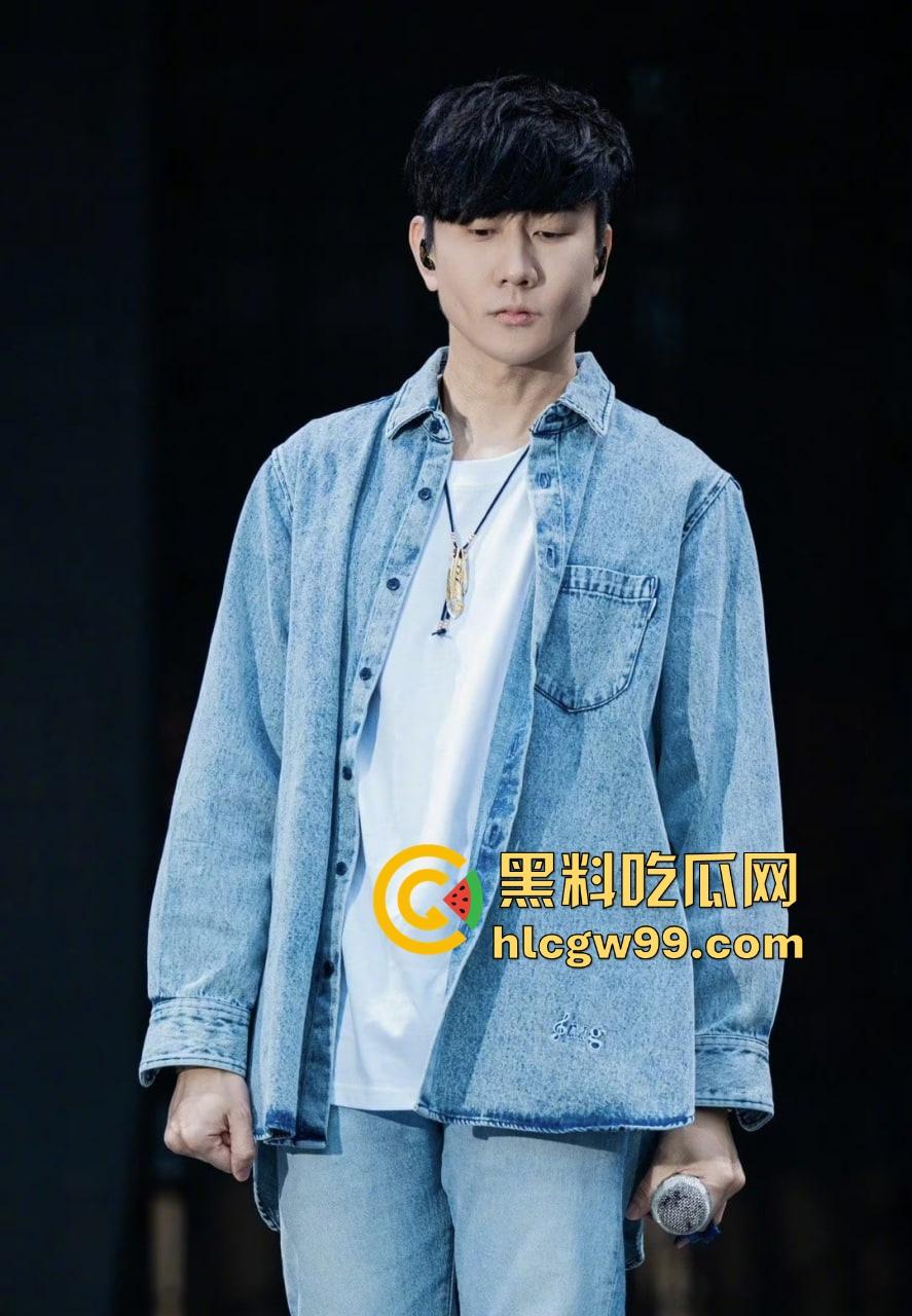 华语乐坛大瓜『林俊杰』交往小20岁擦边外围网红豪宅同居,女方曾揽客骗钱 还装处女骗天王带她见家长!-9