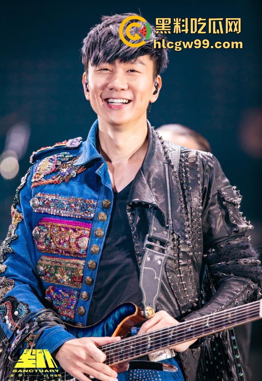 华语乐坛大瓜『林俊杰』交往小20岁擦边外围网红豪宅同居,女方曾揽客骗钱 还装处女骗天王带她见家长!-13