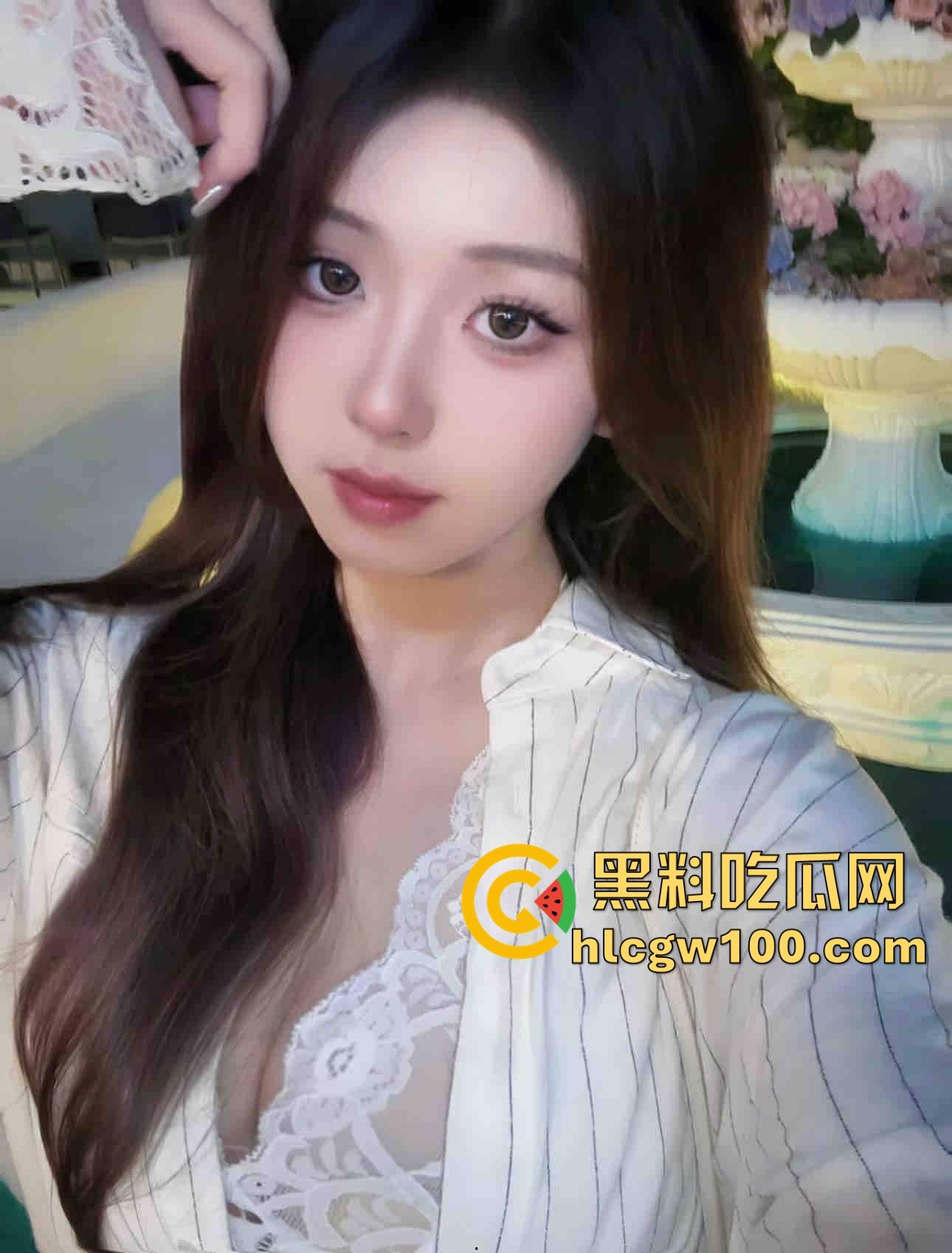 石家庄绿帽奴在线炫耀淫妻老婆边口边自慰 自己把自己玩高潮 脸红喘息骚到不行 瓜友们觉得这种老婆值几彩礼?-3