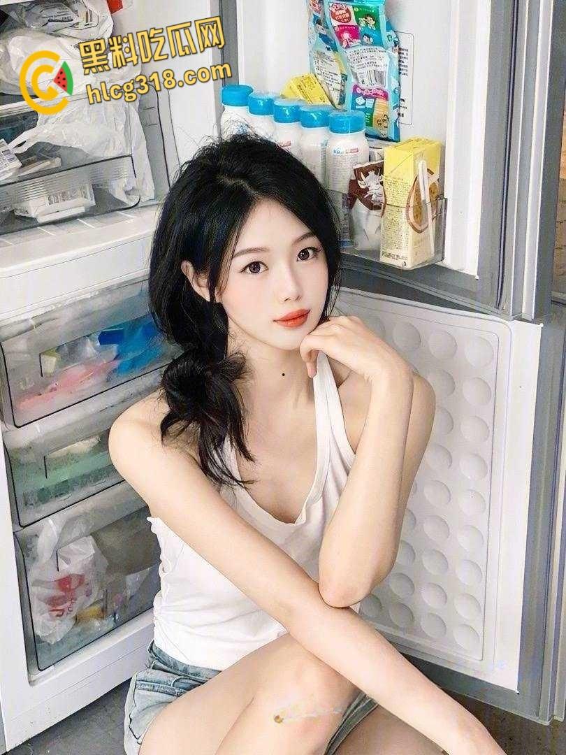 北京航空航天大学【向晓溪】，瞒着男友下海兼职赚钱，航校的妹子太适合做炮机了！-1