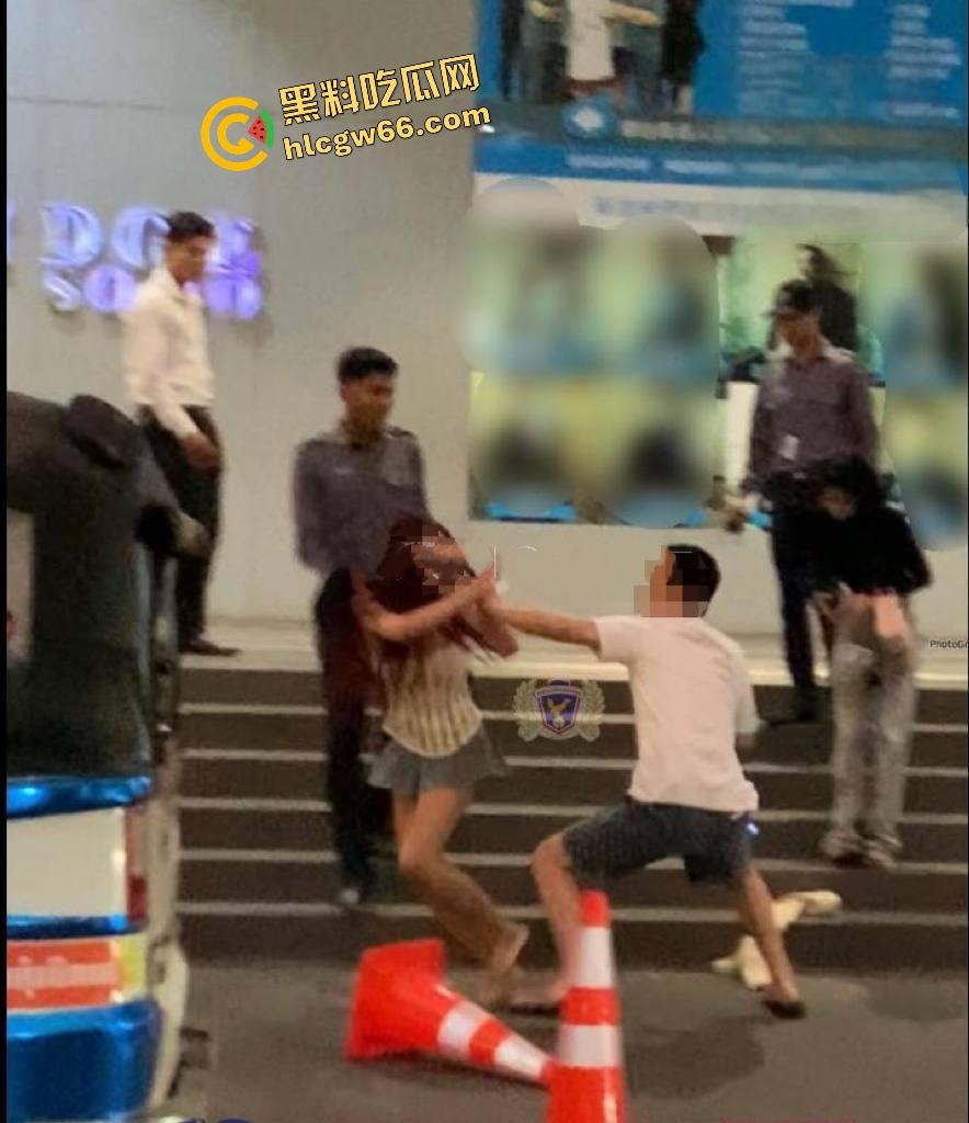 金边中国男子网恋奔现，一口一个宝贝，结果见面要开炮竟发现对方是拼刺刀选手，破防当街狂殴15分钟！-7