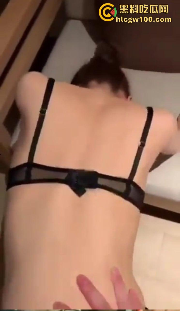 郑州大哥高能反杀杭州拜金女『陈婉』 假扮有钱人花小钱装大款 爆操内射完立马玩人间蒸发  谁才是真猎人？-5