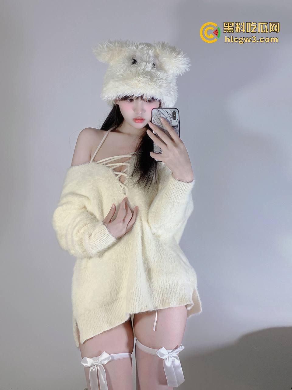 极品反差福利姬【真真】大尺度私密照流出！自摸自拍泄露，骚得让人无法直视 独家曝光！-1