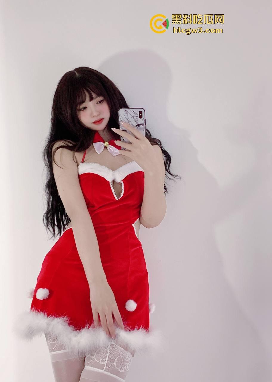 极品反差福利姬【真真】大尺度私密照流出！自摸自拍泄露，骚得让人无法直视 独家曝光！-21