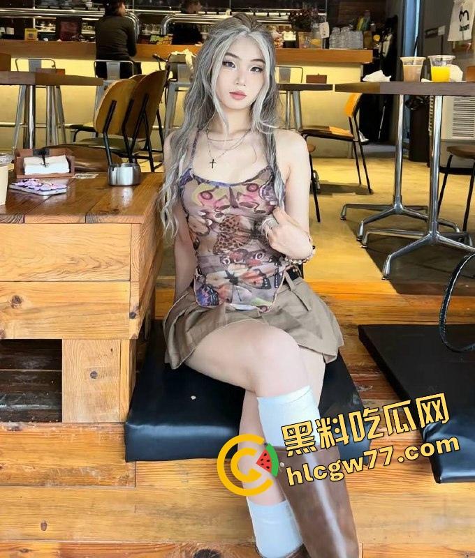 自以为是俄罗斯冰球运动员的女朋友，结果是他P站素材包里第N个中国女粉， 肏high了还无套！-5