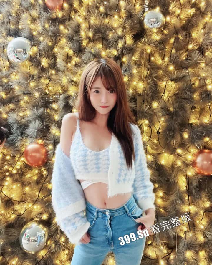 台湾网红主播 #吃货娜娜 直播健身 努力教网友如何锻炼身体的样子真好看-6